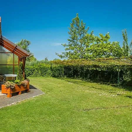 Familia 100/3 Appartement *