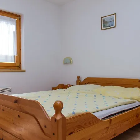 Familia 100/3 Appartement Balatonmáriafürdő